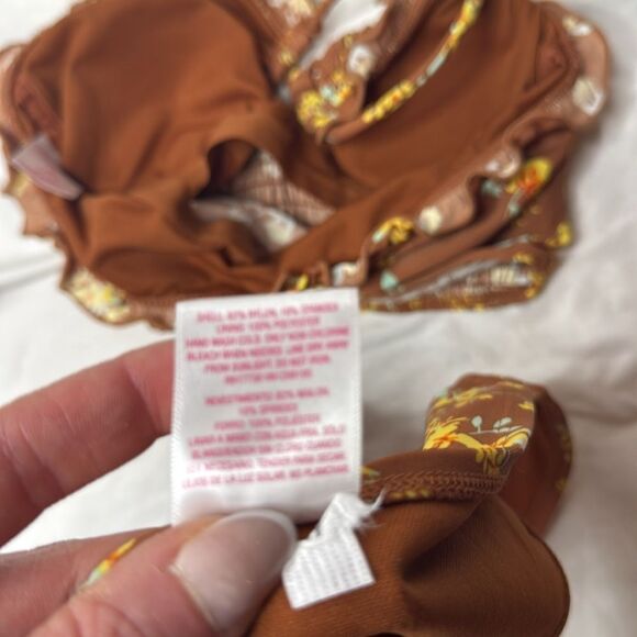 Xhilaration Floral Brown/yellow Bikini Set. Size Medium. - Picture 9 of 9